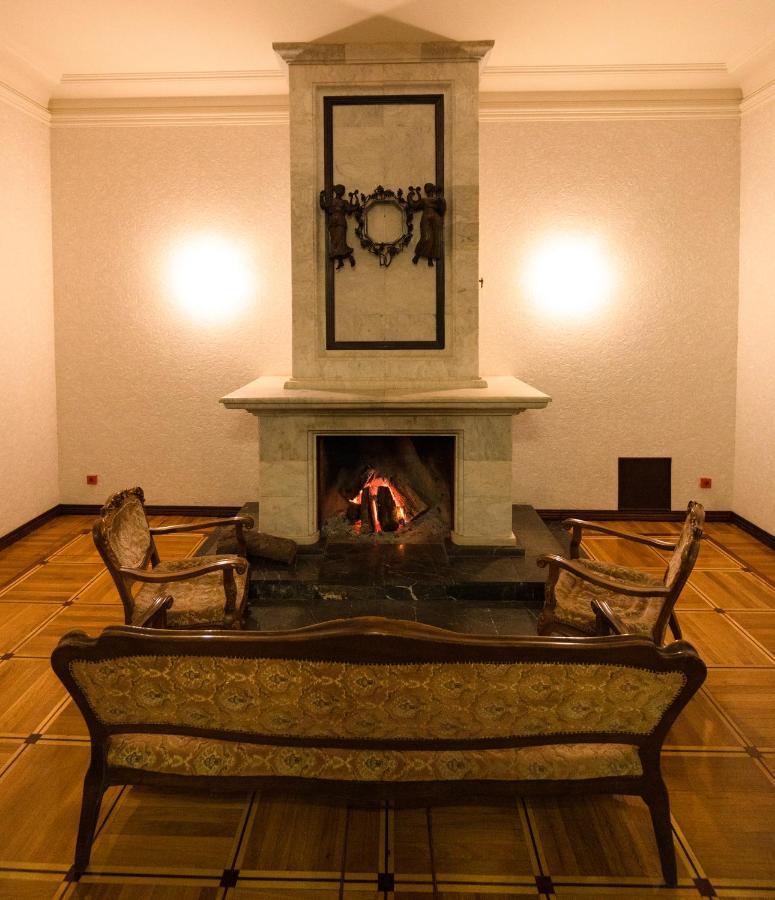 Резиденция Президента В Мюссере Myussera Extérieur photo